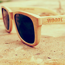 Bamboe-houten-zonnebril2.jpg